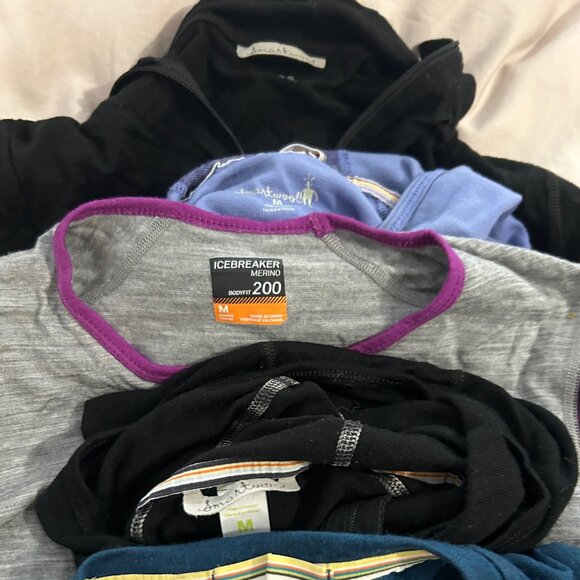 10 Women's Base Layer Wool Tops Size Medium - Picture 5 of 7